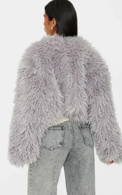 PrettyLittleThing Faux Fur Coats*Cropped Faux Fur Coat