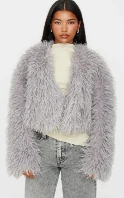 PrettyLittleThing Faux Fur Coats*Cropped Faux Fur Coat