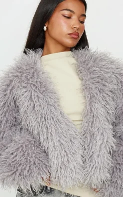 PrettyLittleThing Faux Fur Coats*Cropped Faux Fur Coat