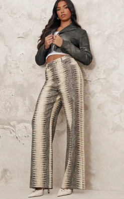 PrettyLittleThing Faux Leather Jackets*Distressed Faux Leather Crop Jacket