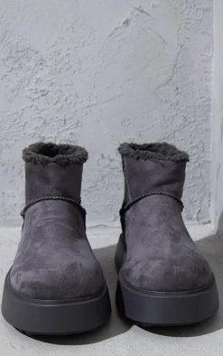 PrettyLittleThing Ankle Boots*Faux Suede Round Toe Thick Flat Sole Ankle Boots