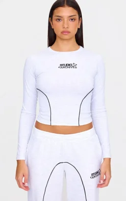 New PrettyLittleThing Contrast Studio Archives Long Sleeve Fitted T-shirt Grey Marl