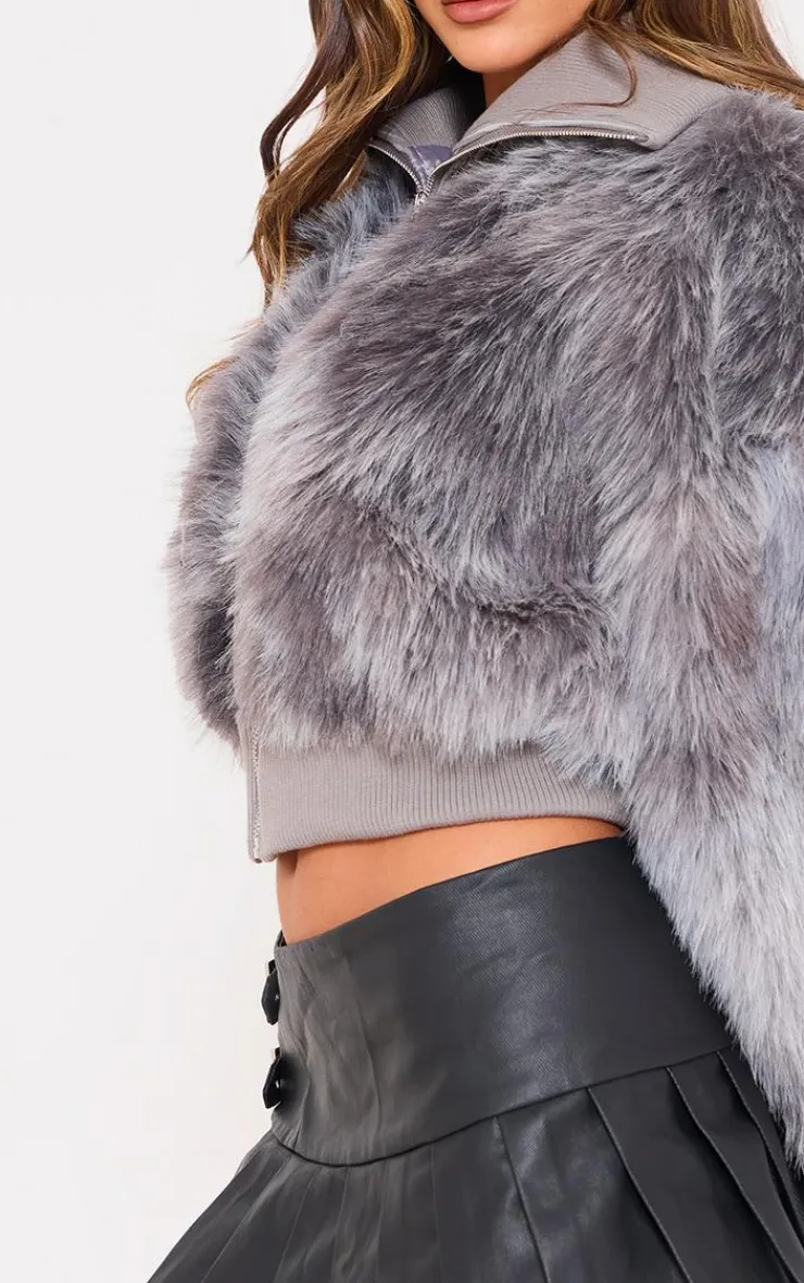 PrettyLittleThing Faux Fur Coats*Ombre Shaggy Faux Fur Zip Up Jacket