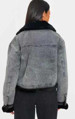 PrettyLittleThing Aviator Jackets*Soft Faux Fur Aviator Style Denim Jacket