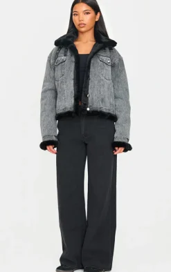 PrettyLittleThing Aviator Jackets*Soft Faux Fur Aviator Style Denim Jacket