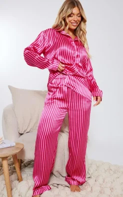 PrettyLittleThing Christmas Gifts*Hot Stripe Print Satin Long PJ Set