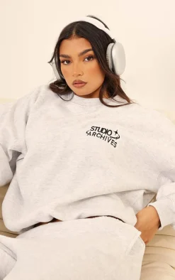 PrettyLittleThing Oversized Sweaters*Studio Archive Embroidered Oversized Sweatshirt