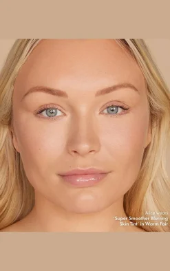PrettyLittleThing Foundation*Iconic London Super Smoother Blurring Skin Tint