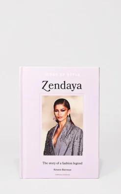 PrettyLittleThing Stocking Stuffers*Icons Of Style – Zendaya