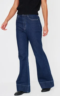 PrettyLittleThing Thanksgiving Outfits*Wash Contrast Seam Flared Jeans