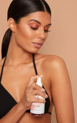 PrettyLittleThing Tanning*Isle of Paradise Self Tanning Water