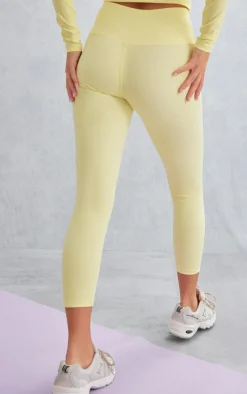 PrettyLittleThing Gym Leggings*Sculpt Cropped Gym Leggings