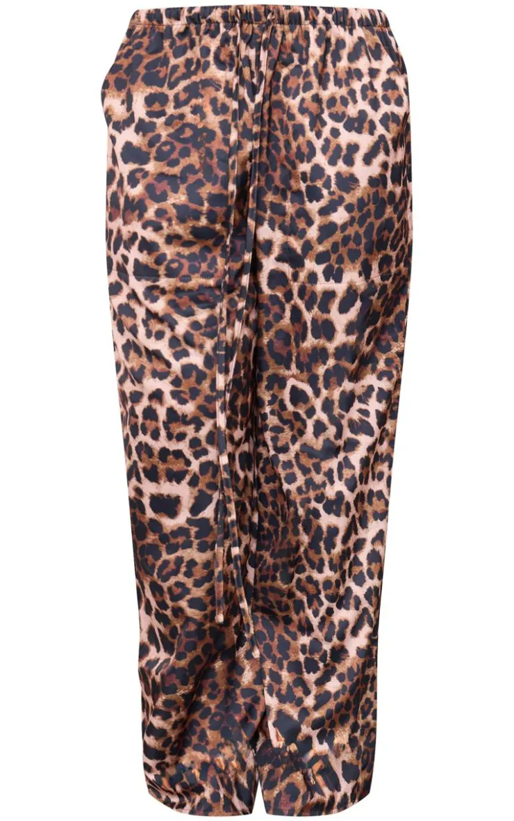 PrettyLittleThing Christmas Day Outfits*Premium Satin Low Rise Wide Leg Drawstring Pants