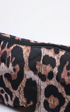 PrettyLittleThing Crossbody Bags*Print Nylon Simple Cross Body Bag
