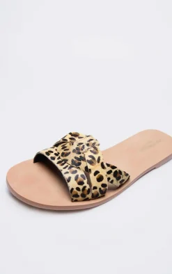 PrettyLittleThing Wide Fit Sandals*Real Leather Wide Fit Flat Mule Sandals