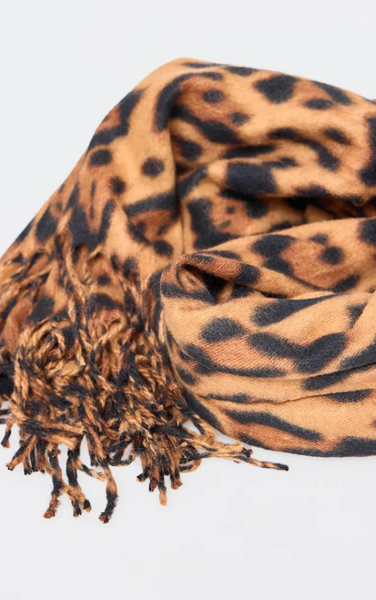 PrettyLittleThing Scarves & Gloves*Tassel Scarf
