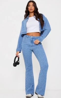 Outlet PrettyLittleThing Distressed Stripe Denim Flare Jeans Light Blue