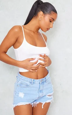PrettyLittleThing Christmas Shop*Ripped Denim Shorts