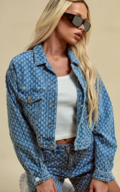New PrettyLittleThing Textured Denim Shorts Light Blue Wash
