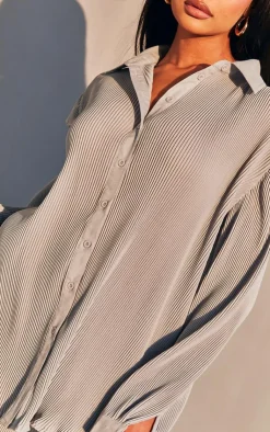 Hot PrettyLittleThing Plisse Button Front Oversized Shirt Light Grey