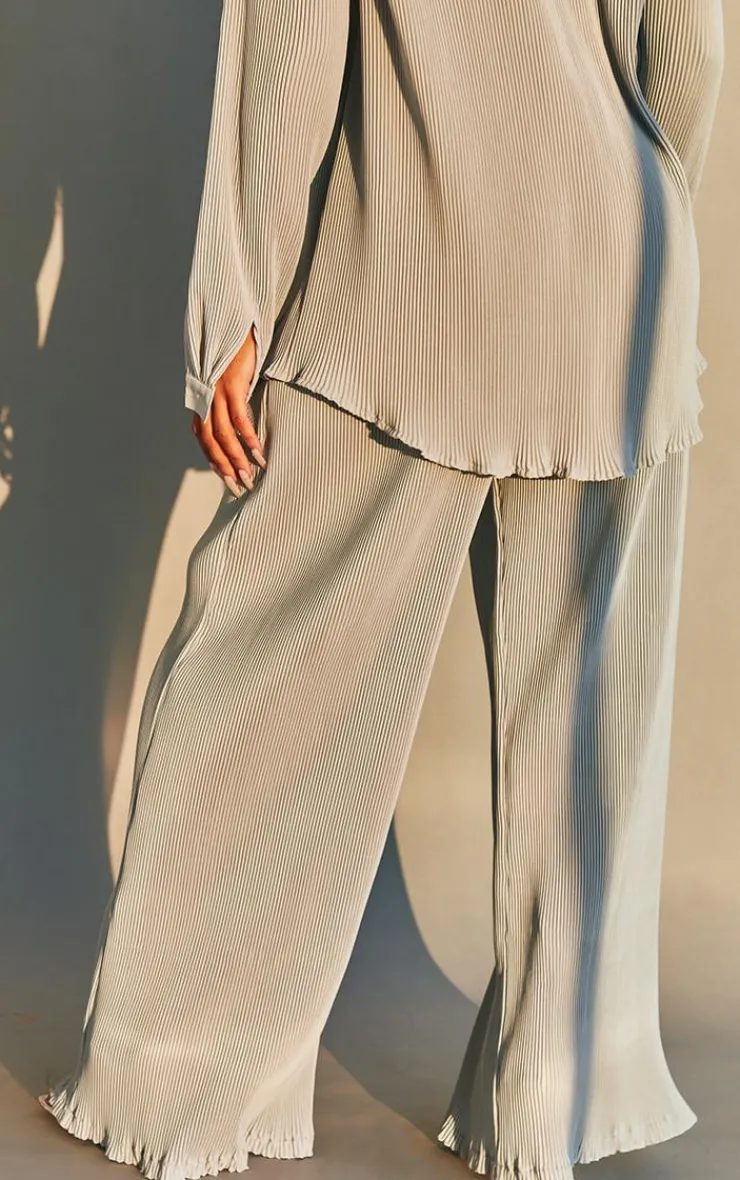 New PrettyLittleThing Plisse High Waisted Wide Leg Pants Light Grey