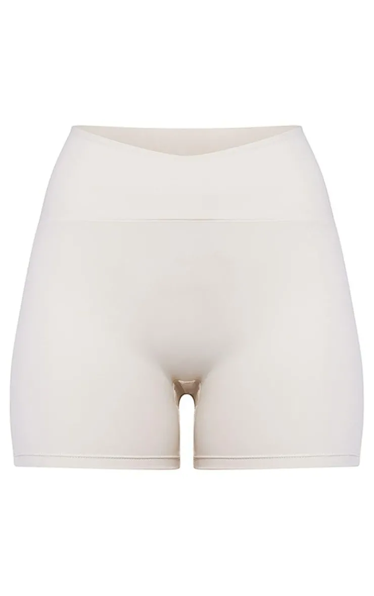 PrettyLittleThing Gym Shorts*Sculpt Cross Front High Waist Gym Shorts