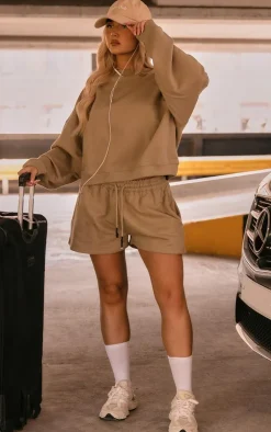 Best PrettyLittleThing Light Premium Oversized Runner Shorts Olive