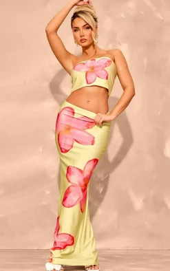 PrettyLittleThing Flower Print Stretch Satin Low Rise Maxi Skirt Lime