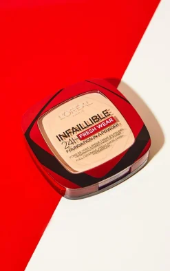 PrettyLittleThing Foundation*L'Oreal Paris Infallible 24H Fresh Wear Foundation 120