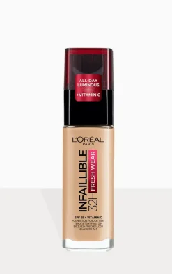 PrettyLittleThing Foundation*L'oreal Paris Infallible 32H Fresh Wear Foundation 120 Vitamin C Spf 25