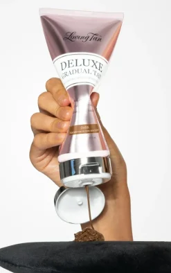 PrettyLittleThing Tanning*Loving Tan Deluxe Gradual Tan 150Ml