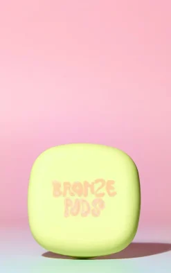 PrettyLittleThing Bronzers*Made By Mitchell Bronze Pods Domed Bronzer -