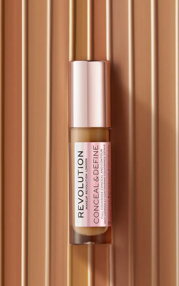 PrettyLittleThing Contouring*Makeup Revolution Conceal & Define Concealer