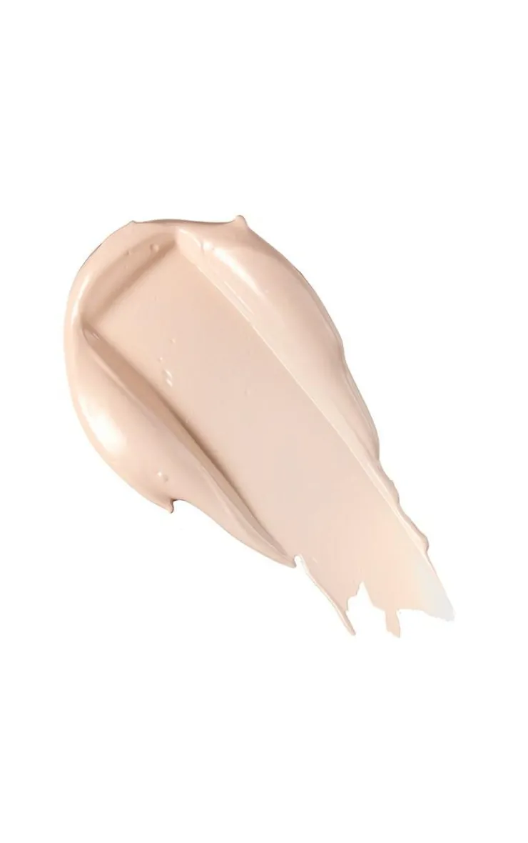 PrettyLittleThing Contouring*Makeup Revolution Conceal & Define Concealer
