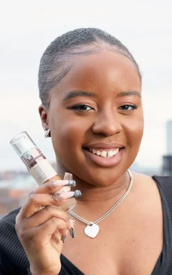 PrettyLittleThing Foundation*Makeup Revolution IRL Filter Longwear Foundation