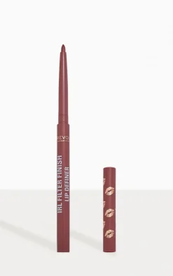 PrettyLittleThing Lip Liners*Makeup Revolution IRL Filter Finish Lip Definer