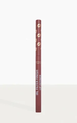 PrettyLittleThing Lip Liners*Makeup Revolution IRL Filter Finish Lip Definer