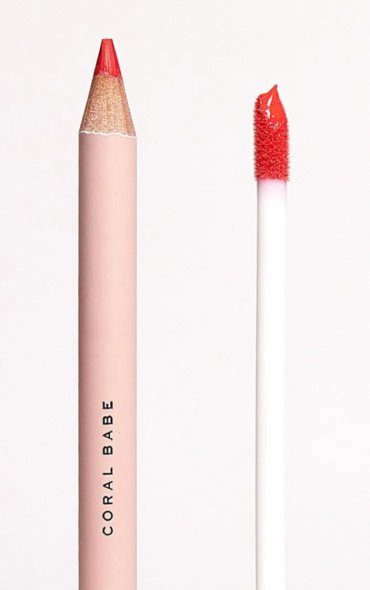PrettyLittleThing Lipstick*Makeup Revolution Lip Contour Kit Babe