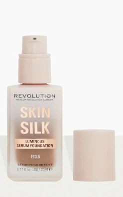 PrettyLittleThing Foundation*Makeup Revolution Skin Silk Serum Foundation F13.5