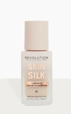 PrettyLittleThing Foundation*Makeup Revolution Skin Silk Serum Foundation