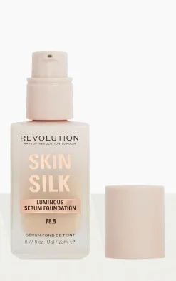 PrettyLittleThing Foundation*Makeup Revolution Skin Silk Serum Foundation