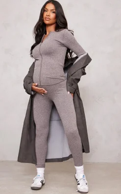 New PrettyLittleThing Maternity Chocolate Snatched Rib Zip Up Cardigan Chocolate.
