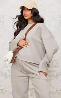 New PrettyLittleThing Maternity Cropped Fleeceback Sweatshirt Grey