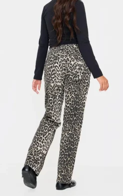 PrettyLittleThing Christmas Day Outfits*Maternity Low Rise Straight Leg Jeans