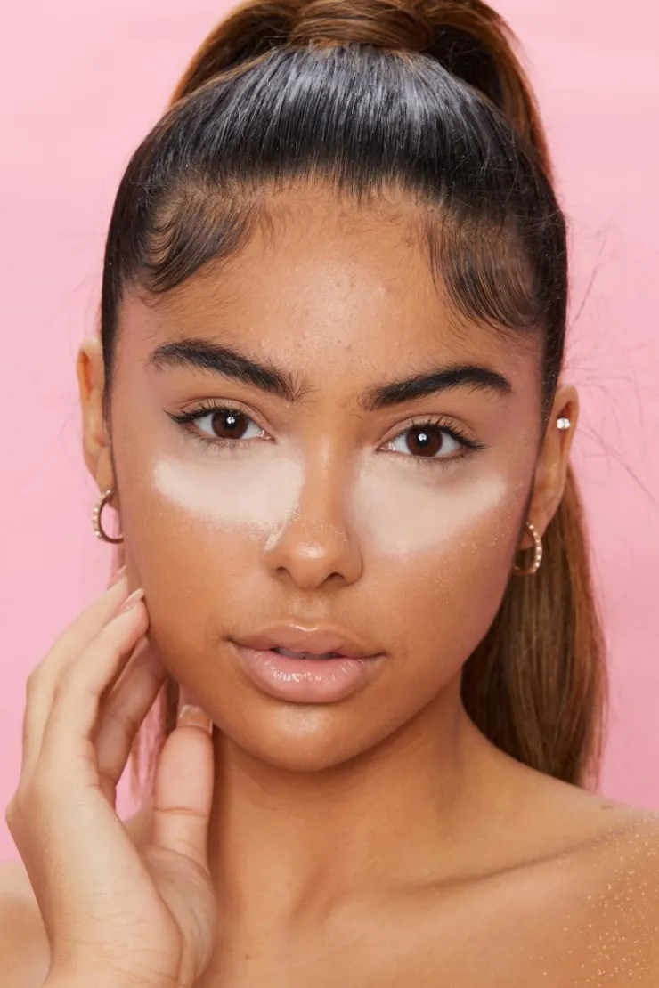 PrettyLittleThing Christmas Shop*Maybelline Lasting Fix Loose Setting Powder 01