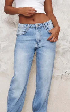 PrettyLittleThing Christmas Shop*Turn Up Hem Jeans