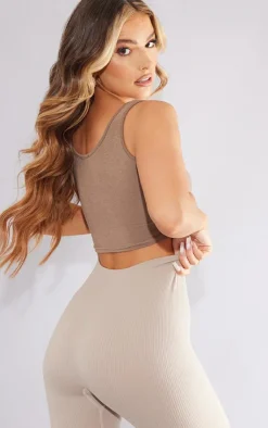 PrettyLittleThing Basic Tops*Basic Scoop Neck Crop Top