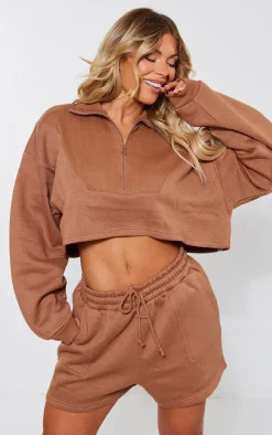 PrettyLittleThing Contrast Oversized Quarter Zip Sweatshirt Mocha