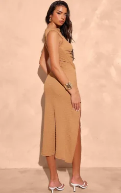 Crinkle High Neck Cut Out Midi Dress-PrettyLittleThing Hot