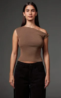 PrettyLittleThing Knitted Tops*Fine Knit Twist Neck Vest Top